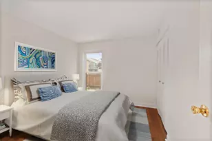 1975 Kenilworth Cir, Hoffman Estates, IL 60169 - Photo 9