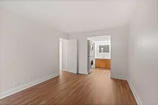 1975 Kenilworth Cir, Hoffman Estates, IL 60169 - Photo 11