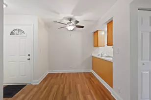 1975 Kenilworth Cir, Hoffman Estates, IL 60169 - Photo 7