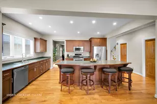 740 Manor Hill Pl, Sugar Grove, IL 60554 - Photo 15