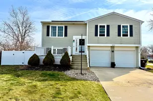 20051 S Spruce Dr, Frankfort, IL 60423 - Photo 1