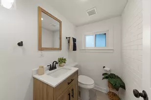 9525 Parkside Ave, Oak Lawn, IL 60453 - Photo 13