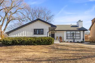 9525 Parkside Ave, Oak Lawn, IL 60453 - Photo 1