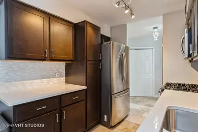 20 N Tower Road #10A, Oak Brook, IL 60523 - Photo 7