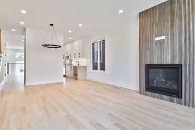 4527 N Keystone Avenue, Chicago, IL 60630 - Photo 11