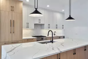 4527 N Keystone Ave, Chicago, IL 60630 - Photo 3