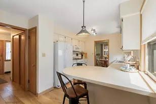 330 S Oak St, Palatine, IL 60067 - Photo 9