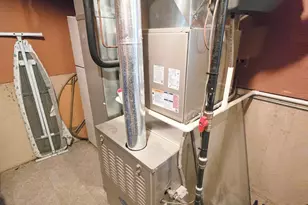 8811 W 92nd St, Hickory Hills, IL 60457 - Photo 21