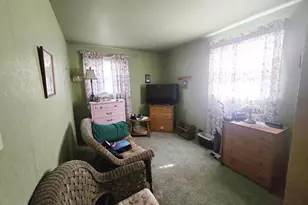 8811 W 92nd St, Hickory Hills, IL 60457 - Photo 15