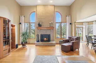 9480 Nicklaus Ln, Crystal Lake, IL 60014 - Photo 7