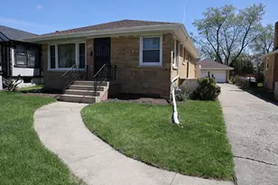 509 Granville Ave, Bellwood, IL 60104 - Photo 3