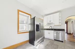 226 N Austin Blvd, Oak Park, IL 60302 - Photo 11