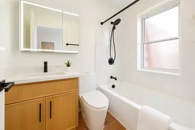 5200 N Winthrop Avenue #2N, Chicago, IL 60640 - Photo 11