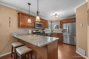 3218 Blackhawk Trail, Saint Charles, IL 60174 - Photo 13