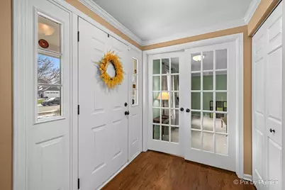 3218 Blackhawk Trail, Saint Charles, IL 60174 - Photo 5