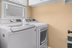 3218 Blackhawk Trail, Saint Charles, IL 60174 - Photo 17