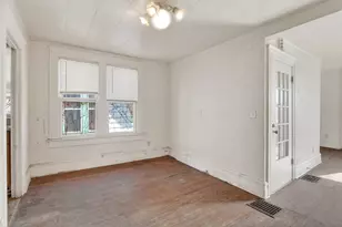 1012 N Court St, Rockford, IL 61103 - Photo 5