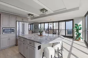 10 E Ontario St, Chicago, IL 60611 - Photo 5