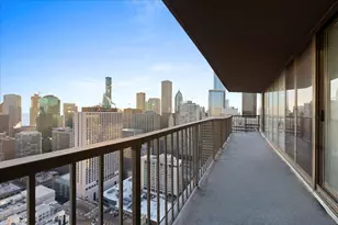 10 E Ontario St, Chicago, IL 60611 - Photo 15