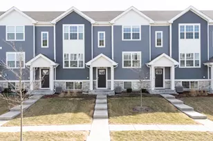 818 Briar Gln Ct, Hampshire, IL 60140 - Photo 1