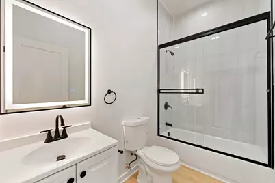 530 N Lawndale Avenue, Chicago, IL 60624 - Photo 13