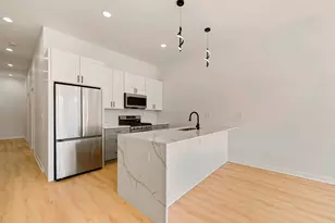 530 N Lawndale Ave, Chicago, IL 60624 - Photo 7