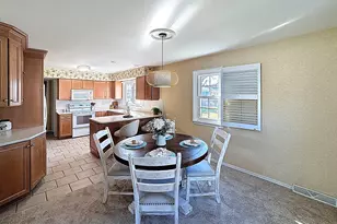 620 40th Ave, East Moline, IL 61244 - Photo 7