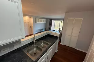 680 Mill Cir, Wheeling, IL 60090 - Photo 7