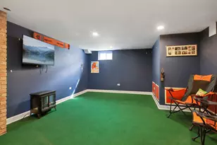 7641 Kilbourn Ave, Skokie, IL 60076 - Photo 25