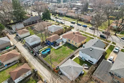 7641 Kilbourn Avenue, Skokie, IL 60076 - Photo 45