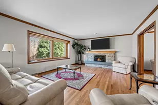 1905 Allen Dr, Geneva, IL 60134 - Photo 9