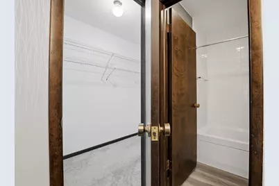 1050 Holbrook Road #Q, Homewood, IL 60430 - Photo 15