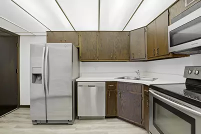 1050 Holbrook Road #Q, Homewood, IL 60430 - Photo 7