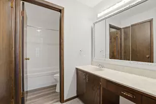 1050 Holbrook Rd, Homewood, IL 60430 - Photo 13