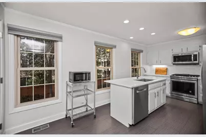 15 Landmark, Northfield, IL 60093 - Photo 11