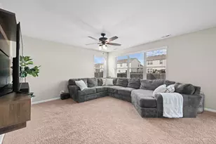 238 Norfolk Ln, Pingree Grove, IL 60140 - Photo 5