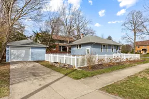 1150 Cedar Ave, Elgin, IL 60120 - Photo 23