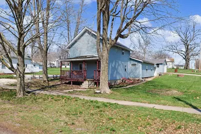 136 E Ohio Street, Sibley, IL 61773 - Photo 1