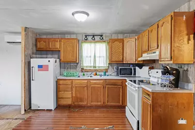 136 E Ohio Street, Sibley, IL 61773 - Photo 9