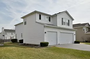 230 Stickley Ln, Lake in the Hills, IL 60156 - Photo 5