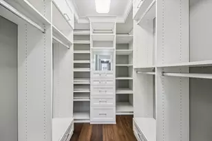 55 E Erie St, Chicago, IL 60611 - Photo 25