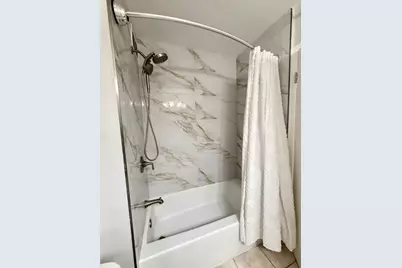 401 E Ontario Street #1410, Chicago, IL 60611 - Photo 17