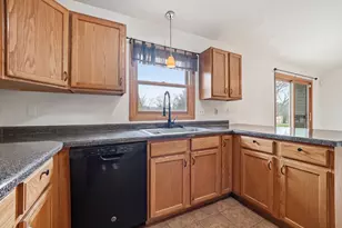 2211 Candlewick Dr SE, Poplar Grove, IL 61065 - Photo 13