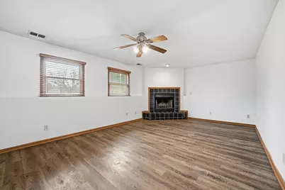 [Address not provided], Poplar Grove, IL 61065 - Photo 25