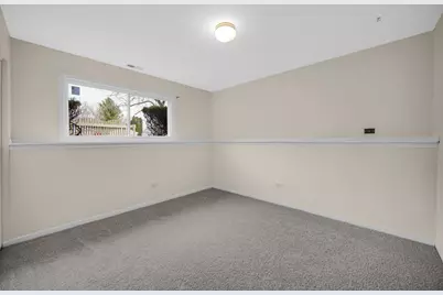 911 Wembley Drive, Island Lake, IL 60042 - Photo 17