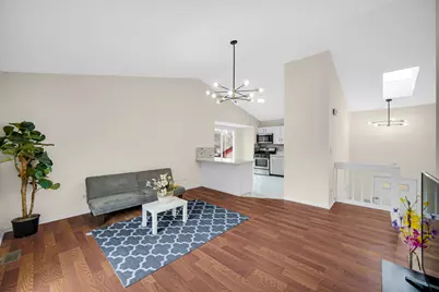 911 Wembley Drive, Island Lake, IL 60042 - Photo 9