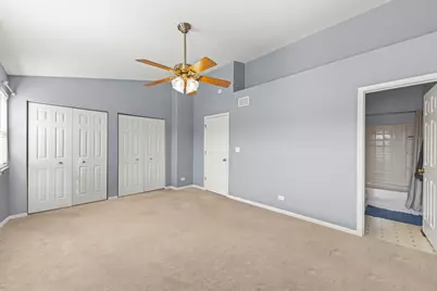 621 Lincoln Station Drive, Oswego, IL 60543 - Photo 19