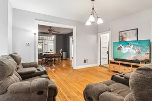 3921 N Newcastle Ave, Chicago, IL 60634 - Photo 9