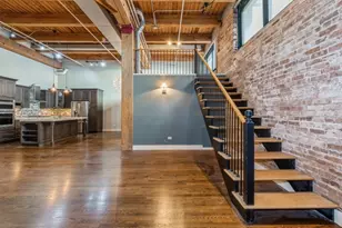 1727 S Indiana Ave, Chicago, IL 60616 - Photo 5