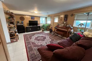 7810 Tripp Ave, Skokie, IL 60076 - Photo 15